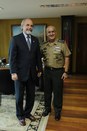Na foto: presidente do TRE-SP, des. Carlos Eduardo Cauduro Padin (esq.), e o comandante militar ...