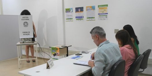 O presidente do TRE-SP, desembargador Silmar Fernandes, em coletiva para a imprensa na demonstra...