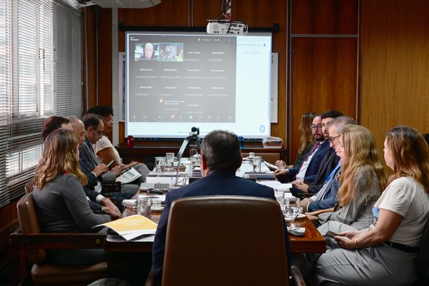 Trabalho do TRE-SP em ano não eleitoral viabiliza organização das eleições de 2026 Atividades para o pleito de outubro do próximo ano, como cadastramento de eleitores, testes de u...