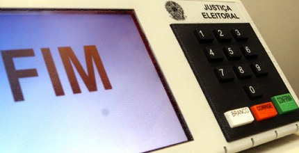 TRE-BA - Urna - FIM Imagem da expressão "Fim" na tela da urna eletrônica