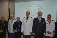 Presidente em exercício do TRE-SP, des. Carlos Eduardo Cauduro Padin recebe Medalha do Mérito Ju...