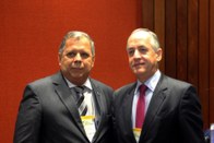 Na foto: presidente do TRE-PE, des. Antônio Carlos Alves da Silva (esquerda), e presidente do TR...