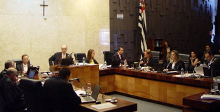 Corte do Tribunal Regional Eleitoral de São Paulo durante sessão de julgamento em 03/09/2015