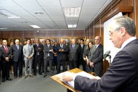 Presidente, des. Mário Devienne Ferraz, profere o discurso de homenagem ao des. Antônio Carlos M...