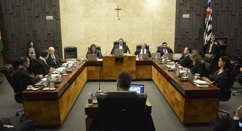 TRE-SP realiza primeira sessão plenária do ano eleitoral Membros da Corte se reúnem na segunda (22); devido às eleições, recursos sobre registro de candi...