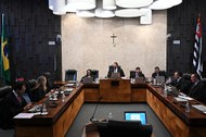 O Plenário da Corte voltou a se reunir, nesta terça (21), para analisar processos sobre prestaçã...