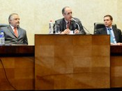 Da esq. p/ dir.: vice-governador, Márcio França; presidente do TRE-SP, des. Mário Devienne Ferra...