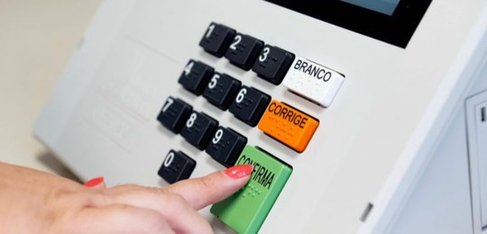Votação na urna eletrônica